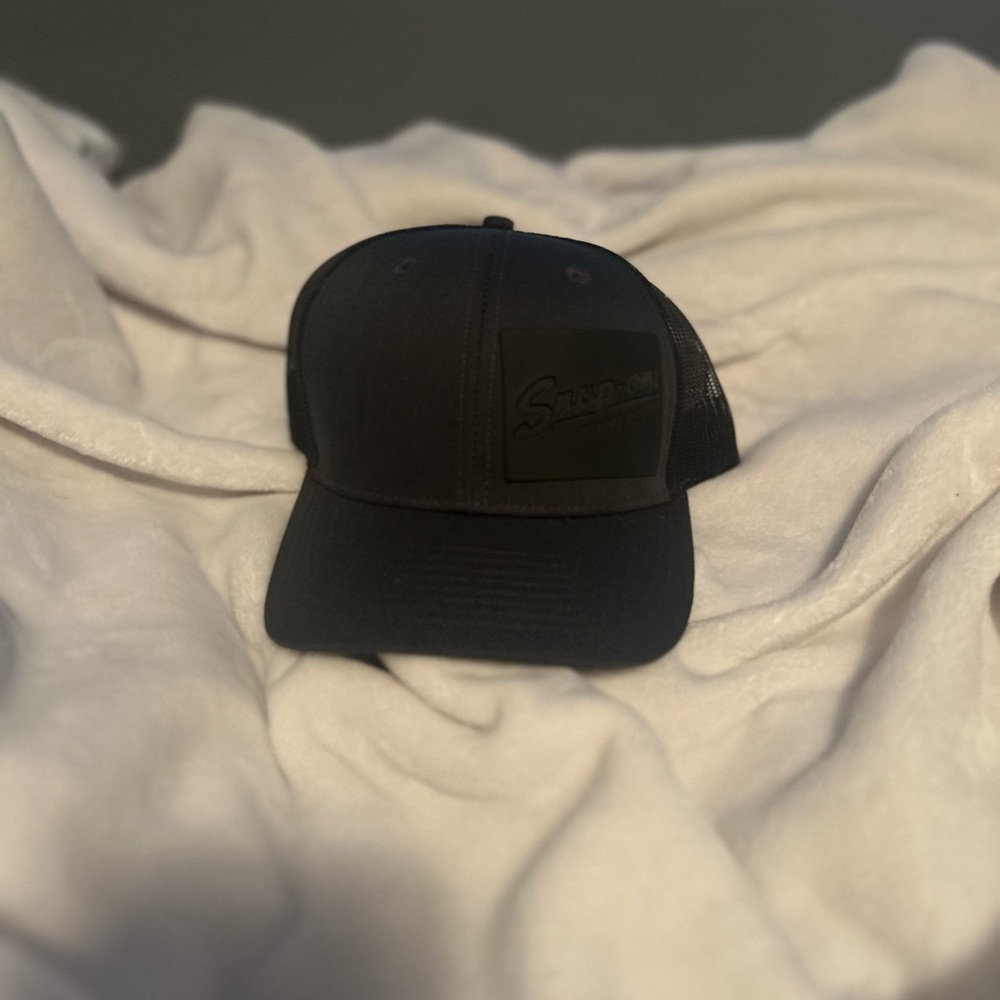 Black Snap-on Cap - Picture 2 of 6